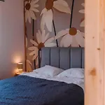 Dziadkowe Poletko Nyaraló *