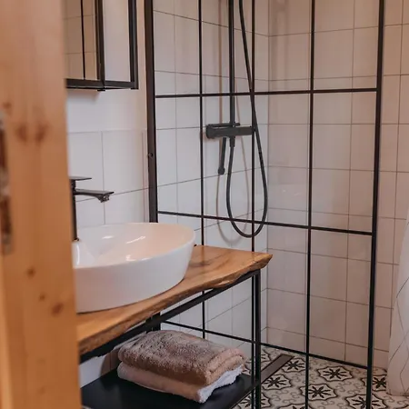 Dziadkowe Poletko Holiday home Sliwin